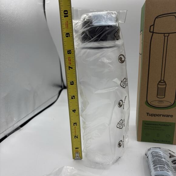 Tupperware Pure & Go Water Filter Bottle 25 oz 750 mL Straw & Filter Clear G4 - Picture 2 of 8